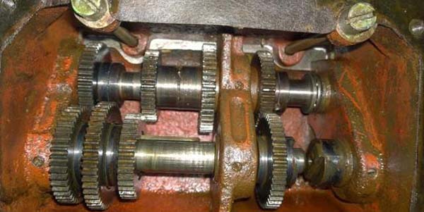 Фото коробки подач токарно-гвинторізного верстата ТВ-4 Фото коробки подач токарно-гвинторізного верстата ТВ-4